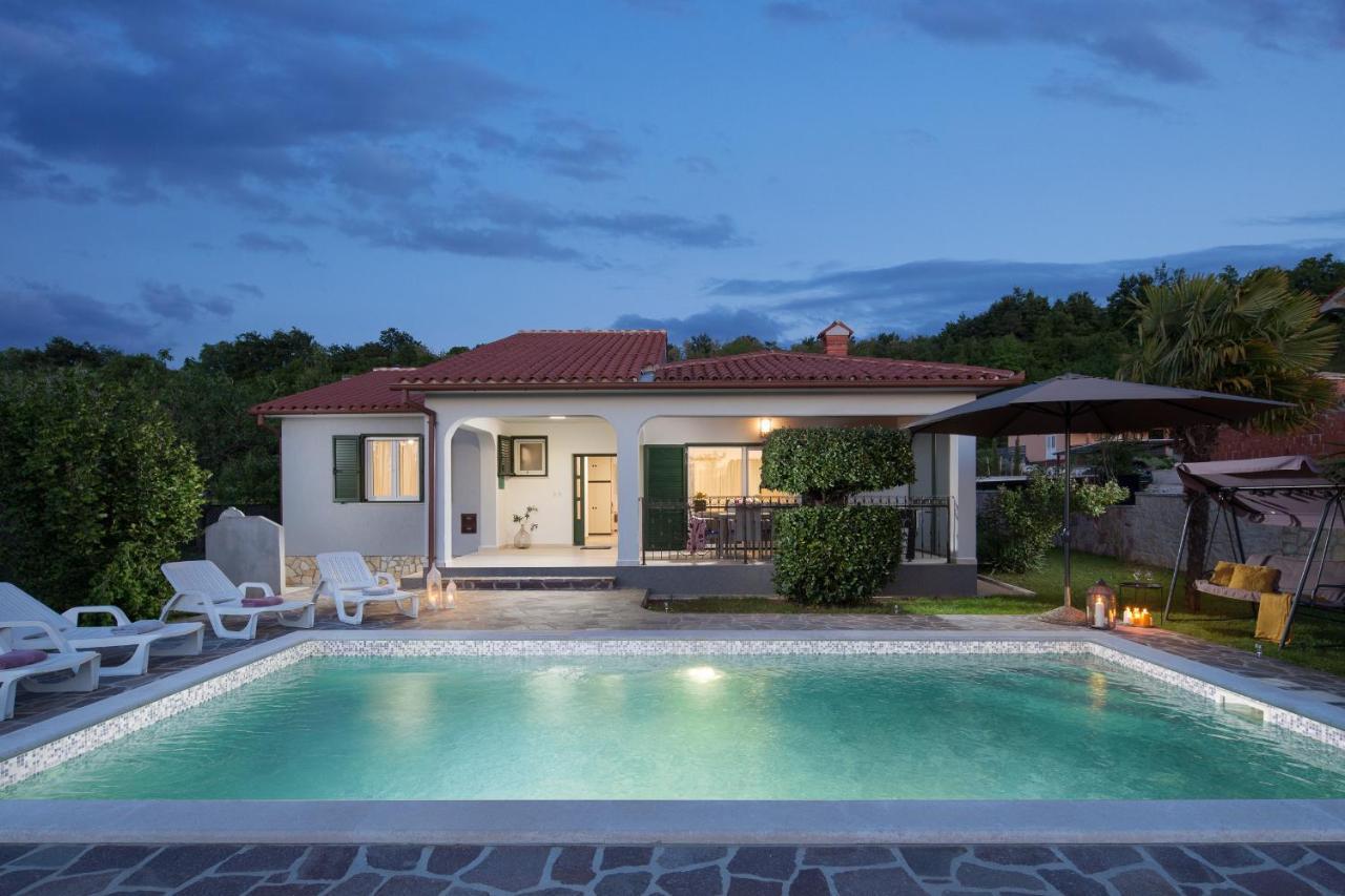 לאבין Villa Amaryllis מראה חיצוני תמונה