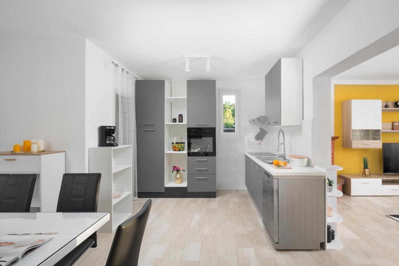 לאבין Villa Amaryllis מראה חיצוני תמונה